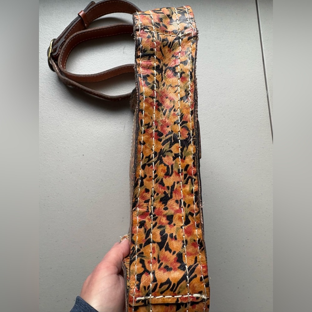 Patricia Nash Venezia Pouch Painted Ditsy Floral Italian Leather Crossbody Bag - Picture 3 of 7